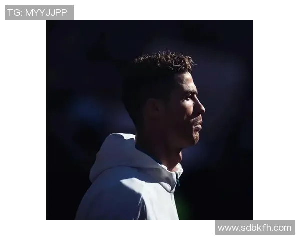 以足球明星头像为核心展现运动激情与球场风采魅力